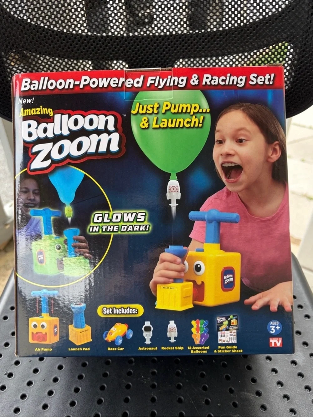 Amazing Balloon-Powered Flying & Racing Set - Yellow/Blue - Picture 1 of 1